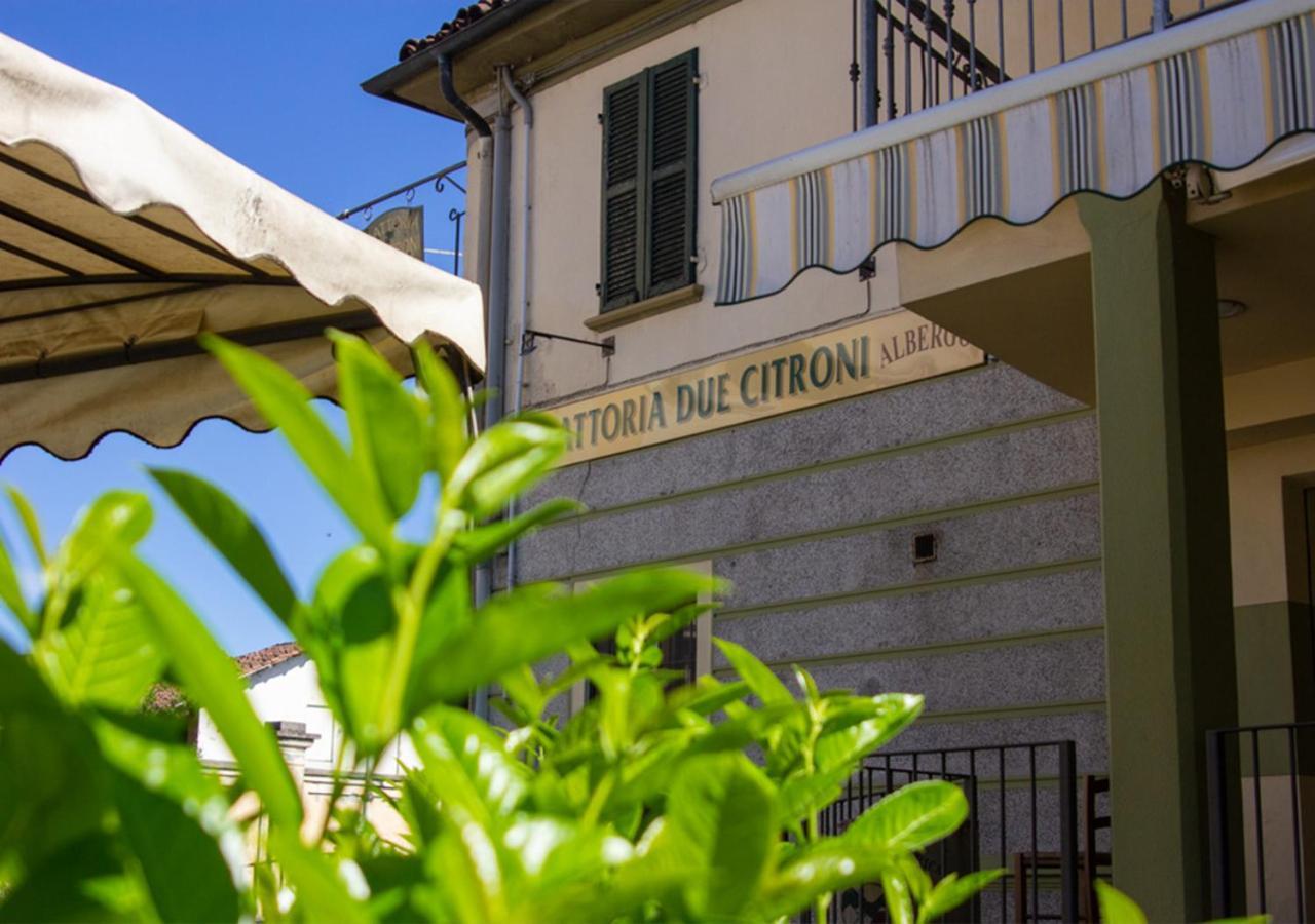 Trattoria Due Citroni Hotel Casalgrasso Exterior foto